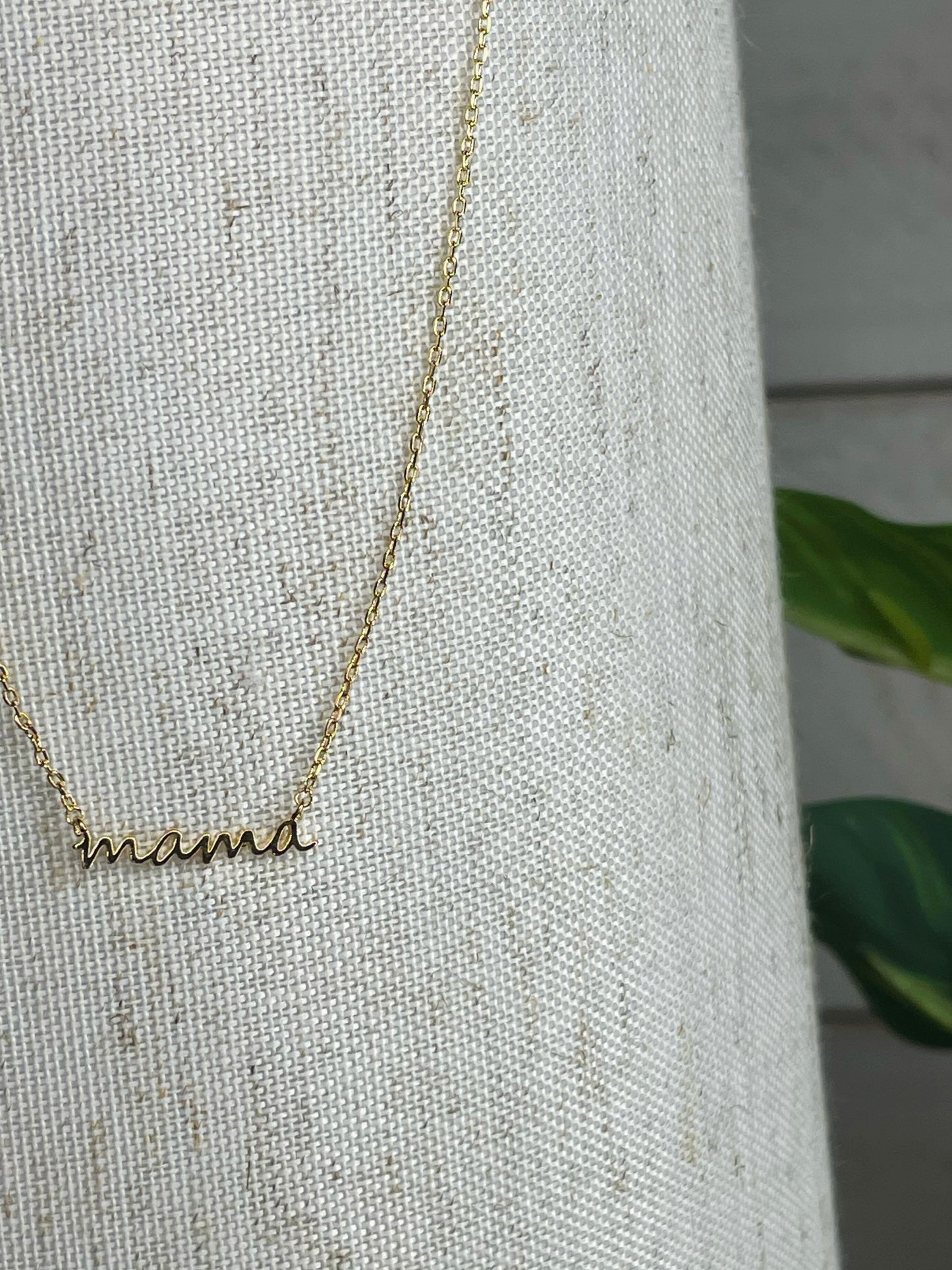 mama Necklace